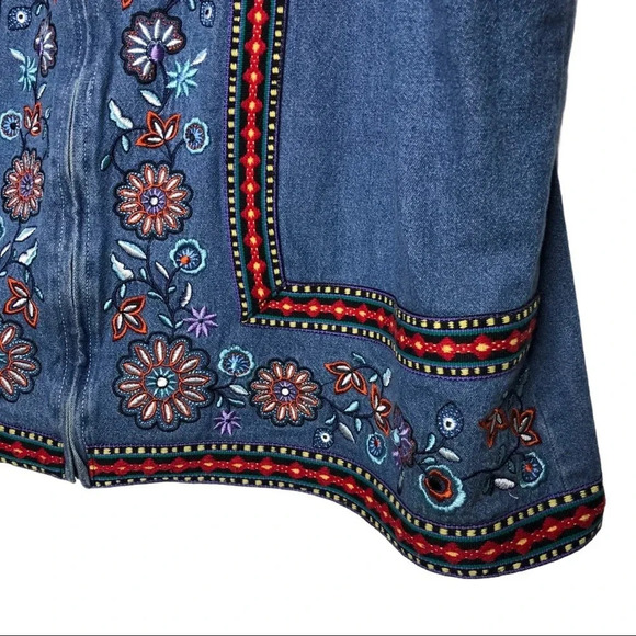 Women’s 2X Denim Embroidered Vest Zip Front Boho Festival Western Hippie Y2K - Picture 4 of 7
